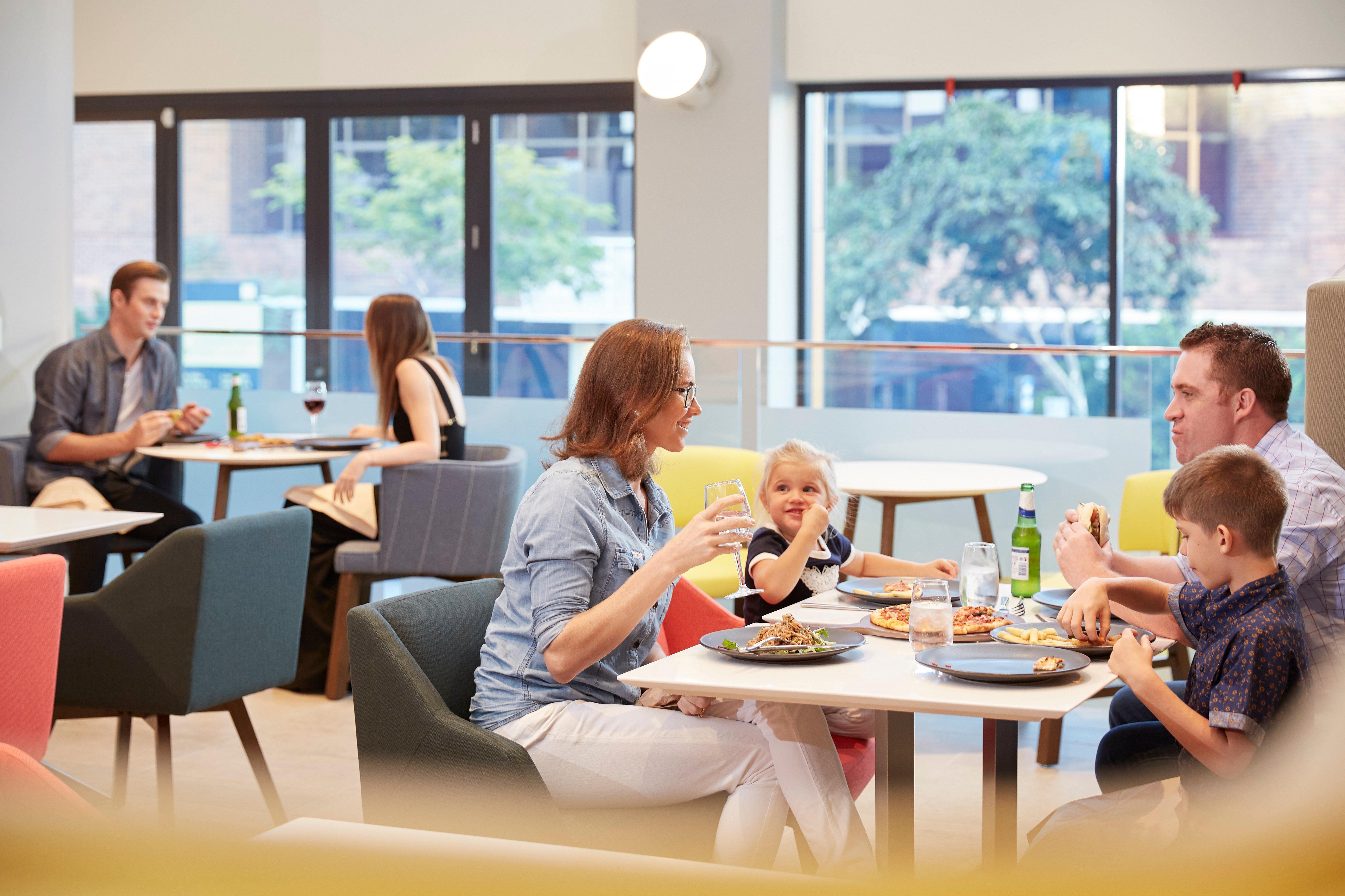 Holiday Inn Express Brisbane Central By Ihg Eksteriør billede