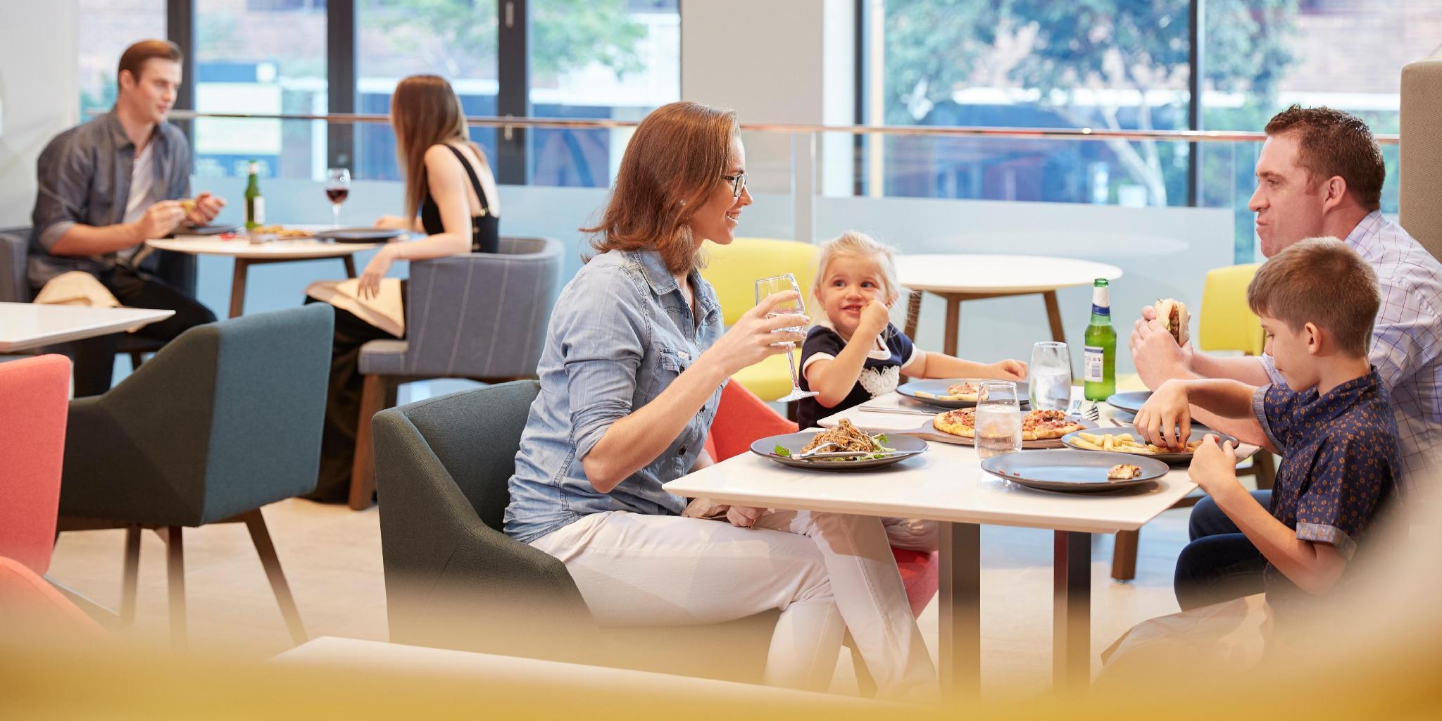 Holiday Inn Express Brisbane Central By Ihg Eksteriør billede
